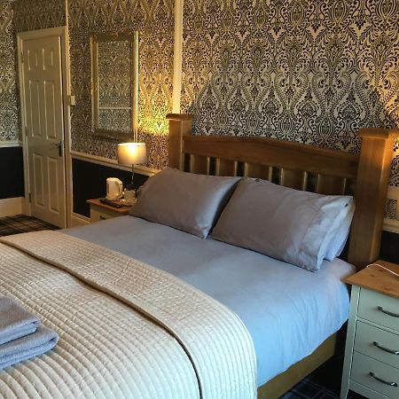 The White Hart Pub And Rooms Cranleigh Esterno foto