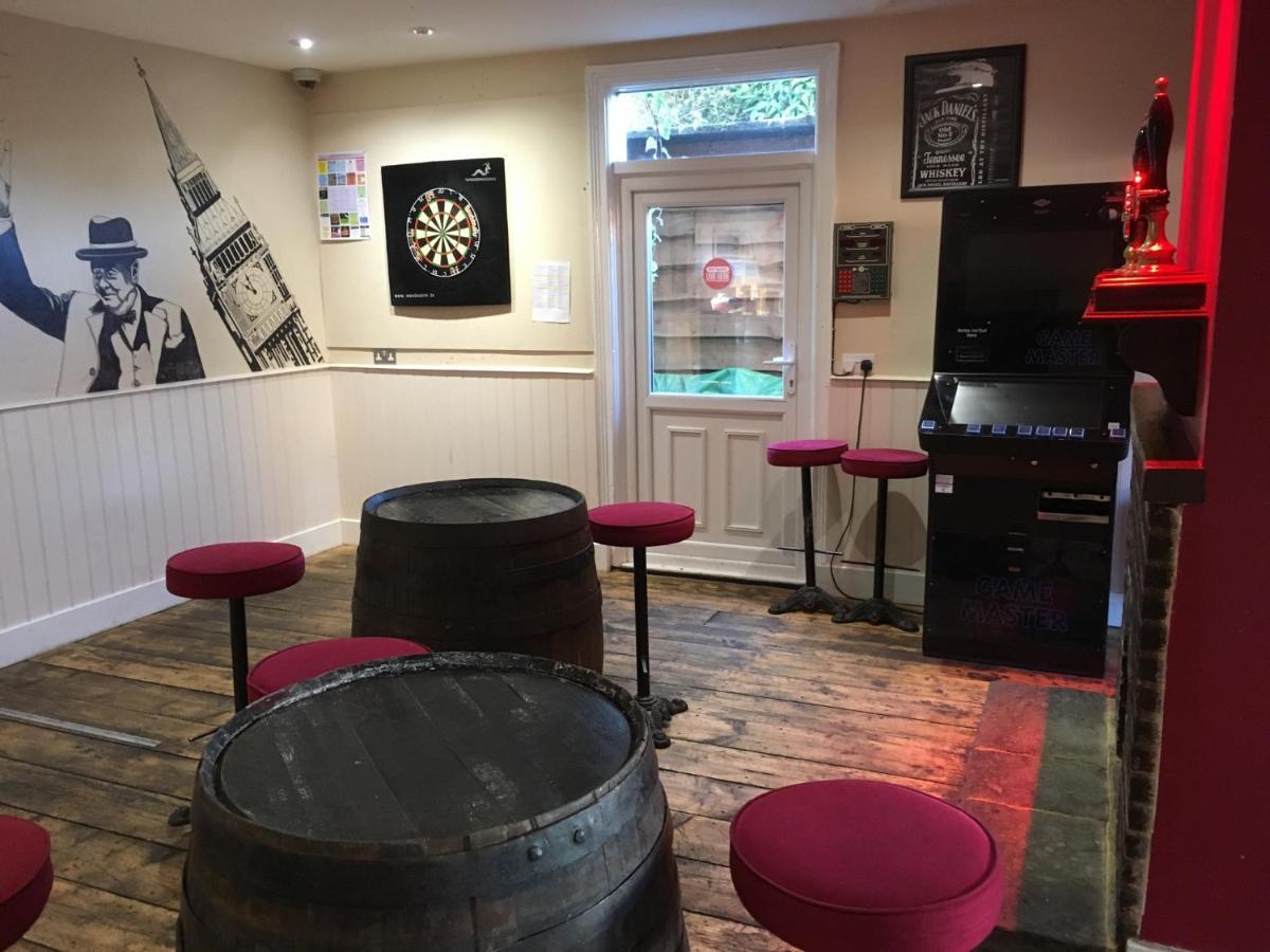 The White Hart Pub And Rooms Cranleigh Esterno foto